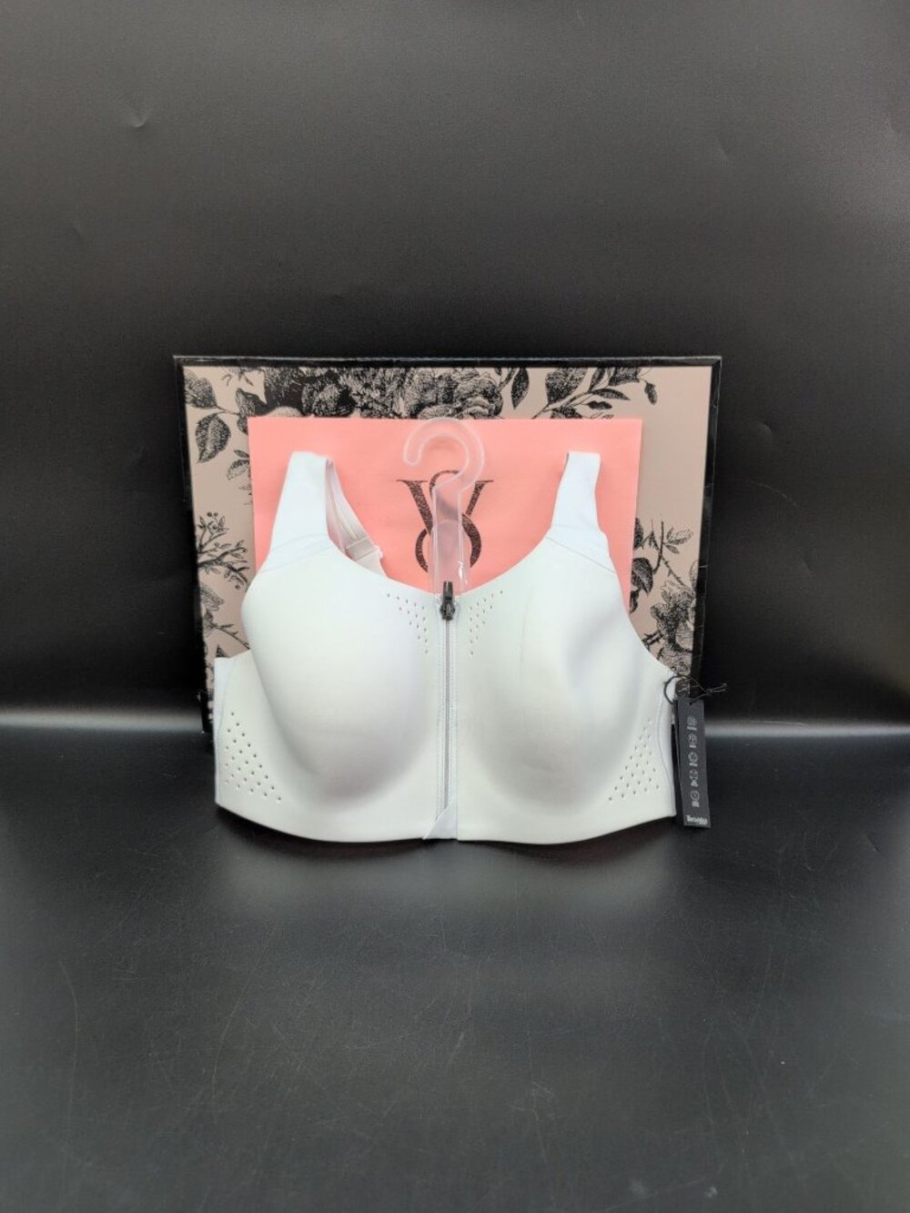 Victoria Secret VSX Featherweight Max Front Close Sports Bra 36B White